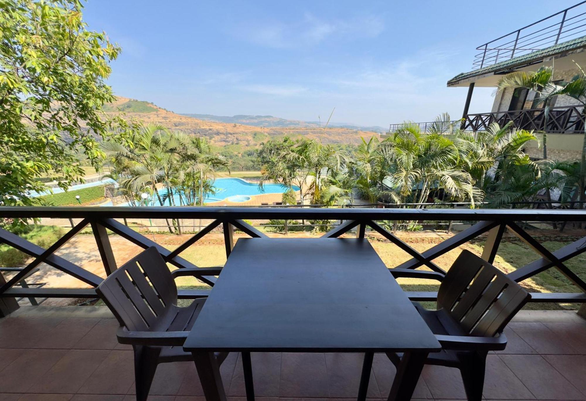 Upper Deck Resort - Stay And Relax At The Highest Peak โลนาวาลา ภายนอก รูปภาพ