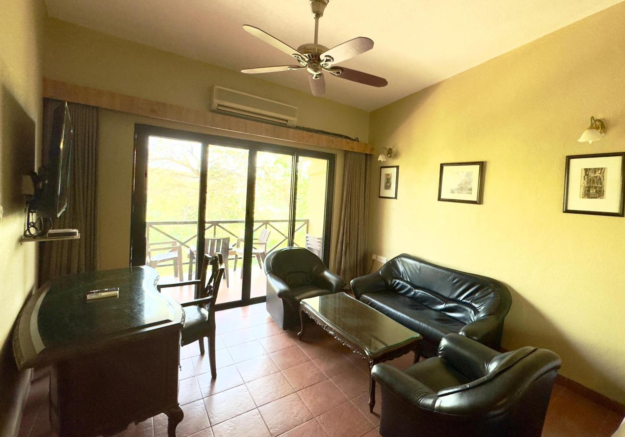 Upper Deck Resort - Stay And Relax At The Highest Peak โลนาวาลา ภายนอก รูปภาพ